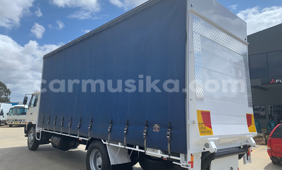 Acheter Occasion Voiture Nissan Urvan Bleu à Beitbridge, Matabeleland South Acheter Occasion Voiture Nissan Urvan Bleu à Beitbridge, Matabeleland South