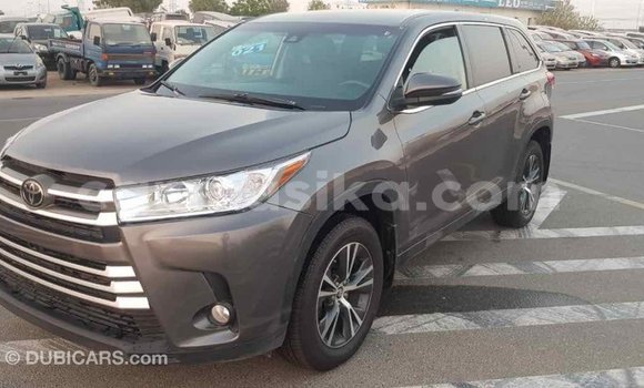 Tenga Imported Toyota Highlander Zvimwe Mota in Import - Dubai in Harare Tenga Imported Toyota Highlander Zvimwe Mota in Import - Dubai in Harare