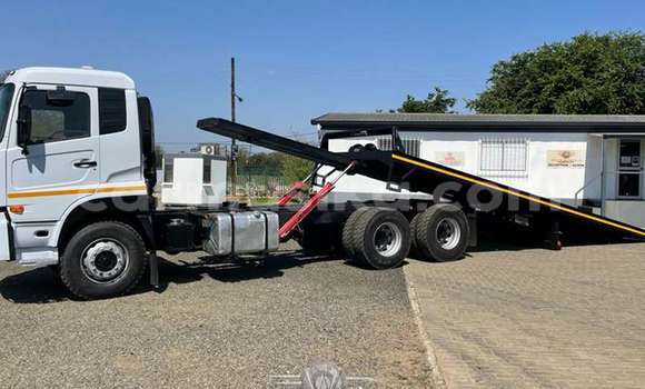 Nunua Ilio tumika UAZ Pickup Nyeupe Gari ndani ya Beitbridge nchini Matabeleland Kusini