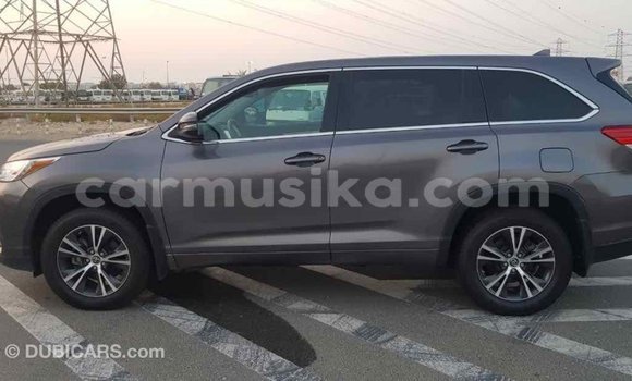 Tenga Imported Toyota Highlander Zvimwe Mota in Import - Dubai in Harare Tenga Imported Toyota Highlander Zvimwe Mota in Import - Dubai in Harare
