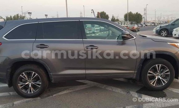 Tenga Imported Toyota Highlander Zvimwe Mota in Import - Dubai in Harare Tenga Imported Toyota Highlander Zvimwe Mota in Import - Dubai in Harare