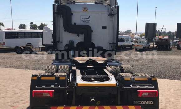 Nunua Ilio tumika Scion FR-S Nyeupe Gari ndani ya Beitbridge nchini Matabeleland Kusini Nunua Ilio tumika Scion FR-S Nyeupe Gari ndani ya Beitbridge nchini Matabeleland Kusini