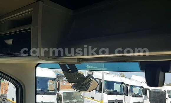 Acheter Occasion Voiture Volvo 440 Blanc à Beitbridge, Matabeleland South Acheter Occasion Voiture Volvo 440 Blanc à Beitbridge, Matabeleland South