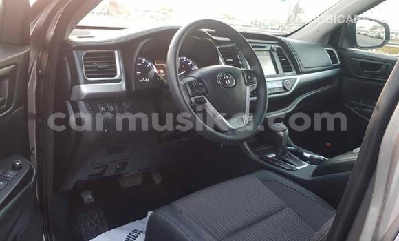 Tenga Imported Toyota Highlander Zvimwe Mota in Import - Dubai in Harare Tenga Imported Toyota Highlander Zvimwe Mota in Import - Dubai in Harare
