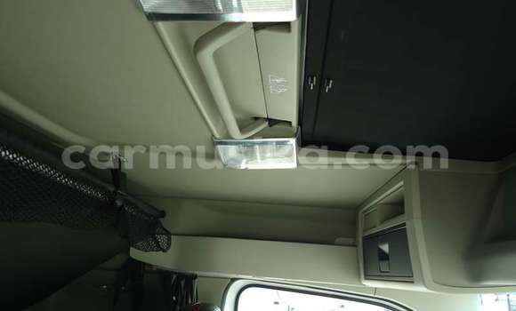 Acheter Occasion Voiture Volvo 440 Blanc à Beitbridge, Matabeleland South Acheter Occasion Voiture Volvo 440 Blanc à Beitbridge, Matabeleland South