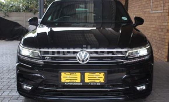 Nunua Ilio tumika Volkswagen Tiguan Nyeusi Gari ndani ya Beitbridge nchini Matabeleland Kusini Nunua Ilio tumika Volkswagen Tiguan Nyeusi Gari ndani ya Beitbridge nchini Matabeleland Kusini