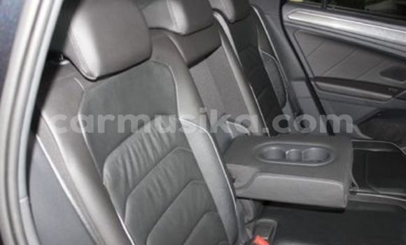 Nunua Ilio tumika Volkswagen Tiguan Nyeusi Gari ndani ya Beitbridge nchini Matabeleland Kusini Nunua Ilio tumika Volkswagen Tiguan Nyeusi Gari ndani ya Beitbridge nchini Matabeleland Kusini