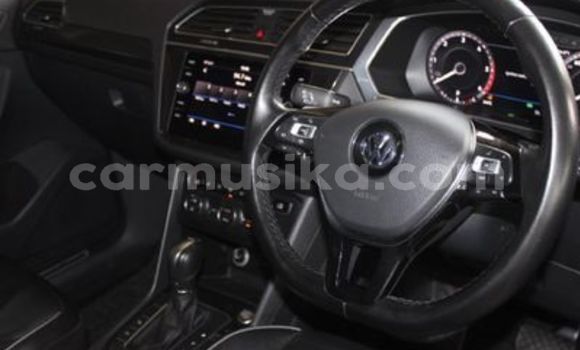 Nunua Ilio tumika Volkswagen Tiguan Nyeusi Gari ndani ya Beitbridge nchini Matabeleland Kusini Nunua Ilio tumika Volkswagen Tiguan Nyeusi Gari ndani ya Beitbridge nchini Matabeleland Kusini