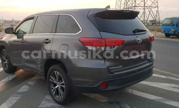 Tenga Imported Toyota Highlander Zvimwe Mota in Import - Dubai in Harare Tenga Imported Toyota Highlander Zvimwe Mota in Import - Dubai in Harare