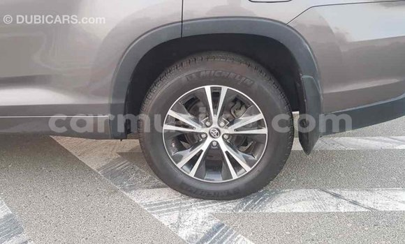 Tenga Imported Toyota Highlander Zvimwe Mota in Import - Dubai in Harare Tenga Imported Toyota Highlander Zvimwe Mota in Import - Dubai in Harare