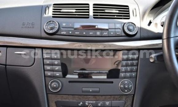 Tenga Tsaru Mercedes-Benz E-Classe Sirivha Mota in Beitbridge in Matabeleland South Tenga Tsaru Mercedes-Benz E-Classe Sirivha Mota in Beitbridge in Matabeleland South