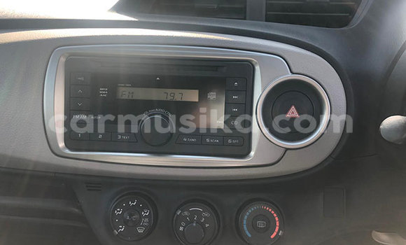 Nunua Ilio tumika Toyota Vitz Bluu Gari ndani ya Beitbridge nchini Matabeleland Kusini Nunua Ilio tumika Toyota Vitz Bluu Gari ndani ya Beitbridge nchini Matabeleland Kusini