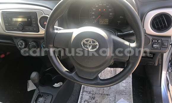Nunua Ilio tumika Toyota Vitz Bluu Gari ndani ya Beitbridge nchini Matabeleland Kusini Nunua Ilio tumika Toyota Vitz Bluu Gari ndani ya Beitbridge nchini Matabeleland Kusini