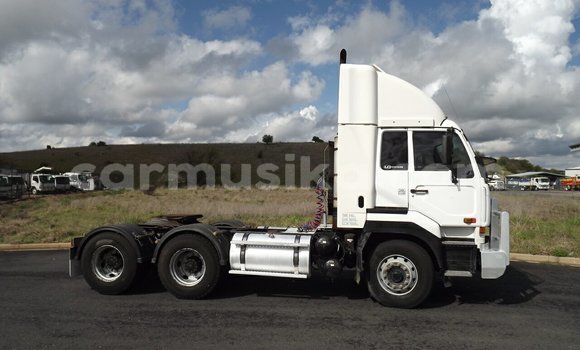 Buy Used Nissan UD White Truck in Beitbridge in Matabeleland South Buy Used Nissan UD White Truck in Beitbridge in Matabeleland South