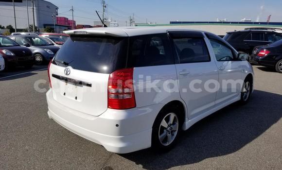 Acheter Occasion Voiture Toyota Allion Blanc à Beitbridge, Matabeleland South Acheter Occasion Voiture Toyota Allion Blanc à Beitbridge, Matabeleland South