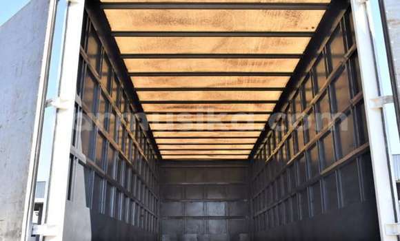 Buy Used Nissan UD White Truck in Beitbridge in Matabeleland South Buy Used Nissan UD White Truck in Beitbridge in Matabeleland South