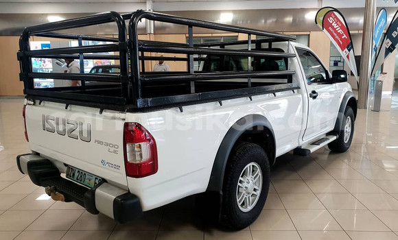 Acheter Occasion Voiture Isuzu KB Blanc à Beitbridge, Matabeleland South Acheter Occasion Voiture Isuzu KB Blanc à Beitbridge, Matabeleland South