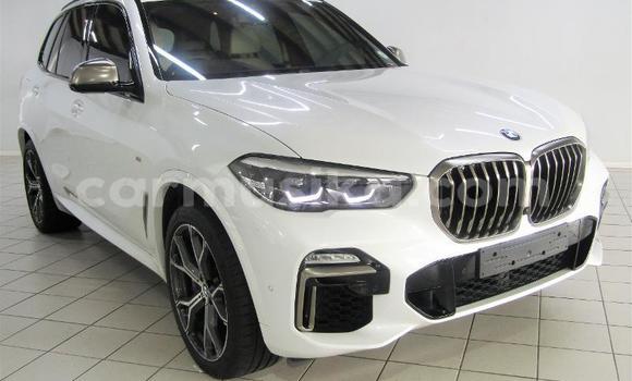 Acheter Occasion Voiture BMW X5 Blanc à Beitbridge, Matabeleland South Acheter Occasion Voiture BMW X5 Blanc à Beitbridge, Matabeleland South