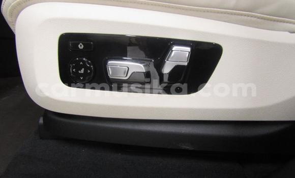 Acheter Occasion Voiture BMW X5 Blanc à Beitbridge, Matabeleland South Acheter Occasion Voiture BMW X5 Blanc à Beitbridge, Matabeleland South