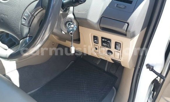 Acheter Occasion Voiture Toyota Fortuner Blanc à Beitbridge, Matabeleland South Acheter Occasion Voiture Toyota Fortuner Blanc à Beitbridge, Matabeleland South