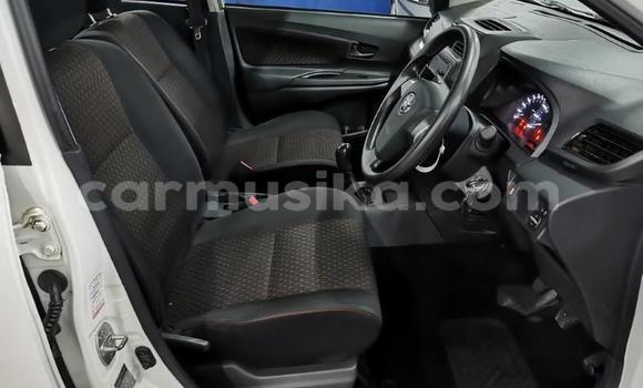 Nunua Ilio tumika Toyota Avanza Nyeupe Gari ndani ya Beitbridge nchini Matabeleland Kusini Nunua Ilio tumika Toyota Avanza Nyeupe Gari ndani ya Beitbridge nchini Matabeleland Kusini