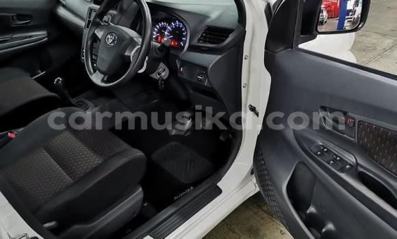 Nunua Ilio tumika Toyota Avanza Nyeupe Gari ndani ya Beitbridge nchini Matabeleland Kusini Nunua Ilio tumika Toyota Avanza Nyeupe Gari ndani ya Beitbridge nchini Matabeleland Kusini