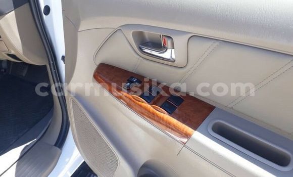 Acheter Occasion Voiture Toyota Fortuner Blanc à Beitbridge, Matabeleland South Acheter Occasion Voiture Toyota Fortuner Blanc à Beitbridge, Matabeleland South