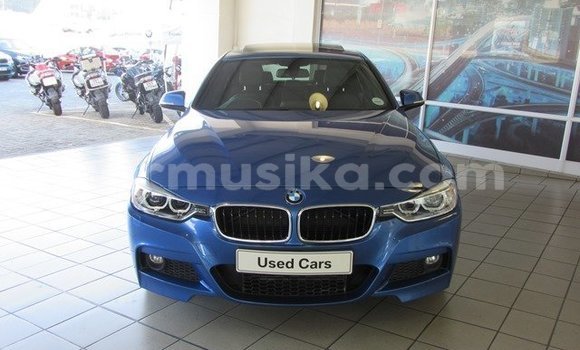 Tenga Tsaru BMW 3–Series Bhuruu Mota in Beitbridge in Matabeleland South Tenga Tsaru BMW 3–Series Bhuruu Mota in Beitbridge in Matabeleland South