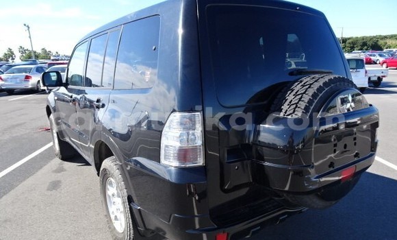Buy Import Mitsubishi Pajero Black Car in Beitbridge in Matabeleland South Buy Import Mitsubishi Pajero Black Car in Beitbridge in Matabeleland South