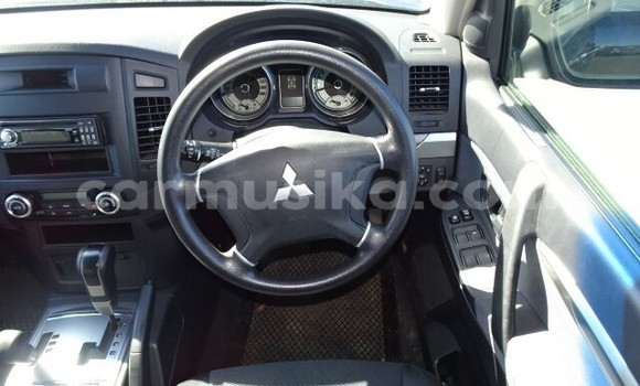 Buy Import Mitsubishi Pajero Black Car in Beitbridge in Matabeleland South Buy Import Mitsubishi Pajero Black Car in Beitbridge in Matabeleland South