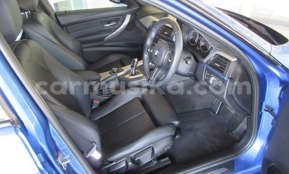 Tenga Tsaru BMW 3–Series Bhuruu Mota in Beitbridge in Matabeleland South Tenga Tsaru BMW 3–Series Bhuruu Mota in Beitbridge in Matabeleland South