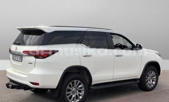 Tenga Tsaru Toyota Fortuner Chena Mota in Beitbridge in Matabeleland South Tenga Tsaru Toyota Fortuner Chena Mota in Beitbridge in Matabeleland South
