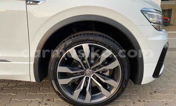 Acheter Occasion Voiture Volkswagen Tiguan Blanc à Beitbridge, Matabeleland South Acheter Occasion Voiture Volkswagen Tiguan Blanc à Beitbridge, Matabeleland South