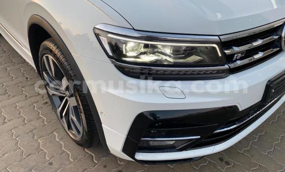 Acheter Occasion Voiture Volkswagen Tiguan Blanc à Beitbridge, Matabeleland South Acheter Occasion Voiture Volkswagen Tiguan Blanc à Beitbridge, Matabeleland South