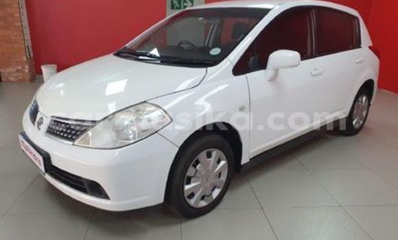 Acheter Occasion Voiture Nissan Tiida Blanc à Beitbridge, Matabeleland South Acheter Occasion Voiture Nissan Tiida Blanc à Beitbridge, Matabeleland South