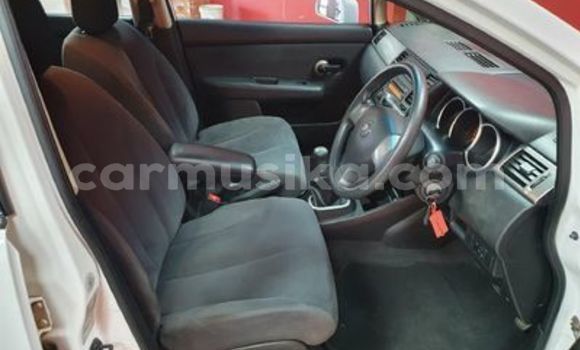 Acheter Occasion Voiture Nissan Tiida Blanc à Beitbridge, Matabeleland South Acheter Occasion Voiture Nissan Tiida Blanc à Beitbridge, Matabeleland South