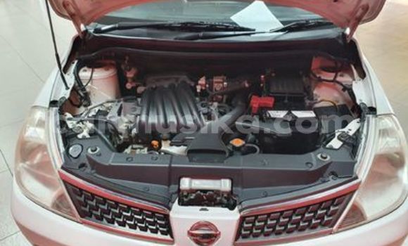 Acheter Occasion Voiture Nissan Tiida Blanc à Beitbridge, Matabeleland South Acheter Occasion Voiture Nissan Tiida Blanc à Beitbridge, Matabeleland South