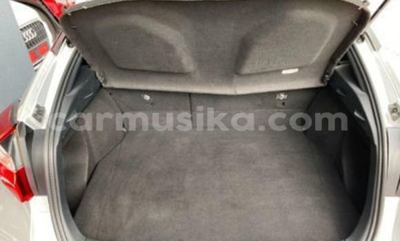 Acheter Occasion Voiture Toyota C-HR Gris à Beitbridge, Matabeleland South Acheter Occasion Voiture Toyota C-HR Gris à Beitbridge, Matabeleland South