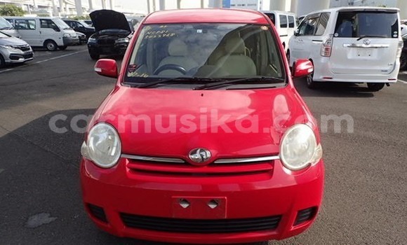 Buy Import Toyota Sienta Red Car in Beitbridge in Matabeleland South Buy Import Toyota Sienta Red Car in Beitbridge in Matabeleland South