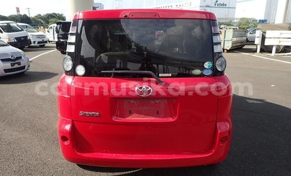 Buy Import Toyota Sienta Red Car in Beitbridge in Matabeleland South Buy Import Toyota Sienta Red Car in Beitbridge in Matabeleland South
