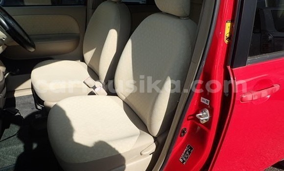 Buy Import Toyota Sienta Red Car in Beitbridge in Matabeleland South Buy Import Toyota Sienta Red Car in Beitbridge in Matabeleland South