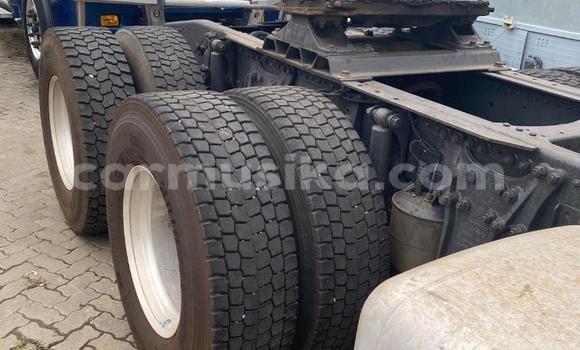 Acheter Occasion Utilitaire Mercedes‒Benz Truck Blanc à Beitbridge, Matabeleland South Acheter Occasion Utilitaire Mercedes‒Benz Truck Blanc à Beitbridge, Matabeleland South