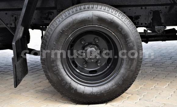 Acheter Occasion Utilitaire Isuzu Elf Blanc à Beitbridge, Matabeleland South Acheter Occasion Utilitaire Isuzu Elf Blanc à Beitbridge, Matabeleland South