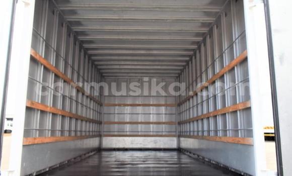 Acheter Occasion Utilitaire Isuzu Elf Blanc à Beitbridge, Matabeleland South Acheter Occasion Utilitaire Isuzu Elf Blanc à Beitbridge, Matabeleland South