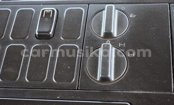 Nunua Ilio tumika Mercedes‒Benz Truck Nyeupe Lori ndani ya Beitbridge nchini Matabeleland Kusini Nunua Ilio tumika Mercedes‒Benz Truck Nyeupe Lori ndani ya Beitbridge nchini Matabeleland Kusini