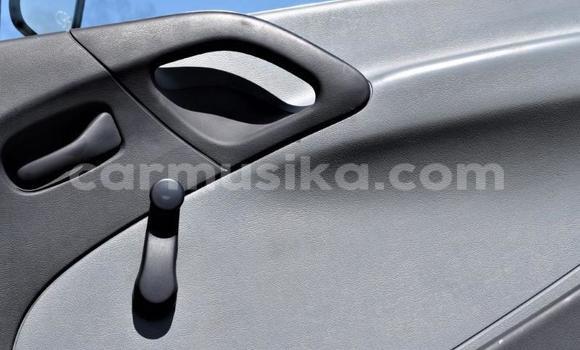 Nunua Ilio tumika Mercedes‒Benz Truck Nyeupe Lori ndani ya Beitbridge nchini Matabeleland Kusini Nunua Ilio tumika Mercedes‒Benz Truck Nyeupe Lori ndani ya Beitbridge nchini Matabeleland Kusini