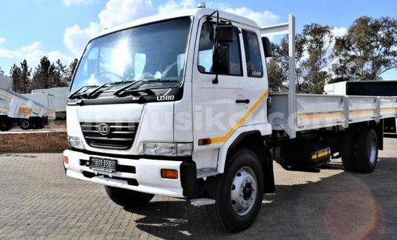 Buy Used Nissan UD White Truck in Beitbridge in Matabeleland South