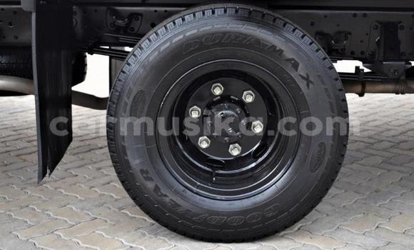 Nunua Ilio tumika Isuzu Elf Nyeupe Lori ndani ya Beitbridge nchini Matabeleland Kusini Nunua Ilio tumika Isuzu Elf Nyeupe Lori ndani ya Beitbridge nchini Matabeleland Kusini