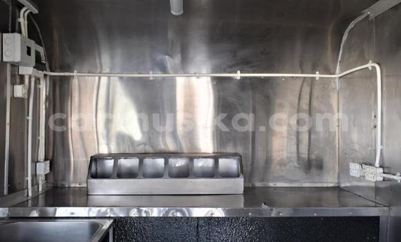 Acheter Occasion Utilitaire Hino 300 Blanc à Beitbridge, Matabeleland South Acheter Occasion Utilitaire Hino 300 Blanc à Beitbridge, Matabeleland South