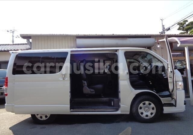 Big with watermark toyota hiace matabeleland south beitbridge 25223